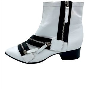 Jeffrey Campbell, color black and white, size 10